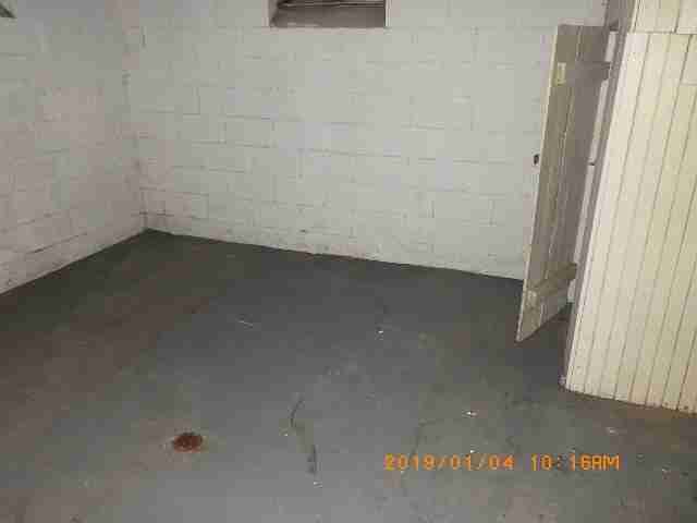 17181 Hartwell basement (2).jpg